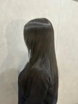ロング カラー ailes所属・R ／うる艶カラーのヘアスタイル