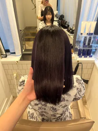 カラー トリウミ カホのヘアスタイル