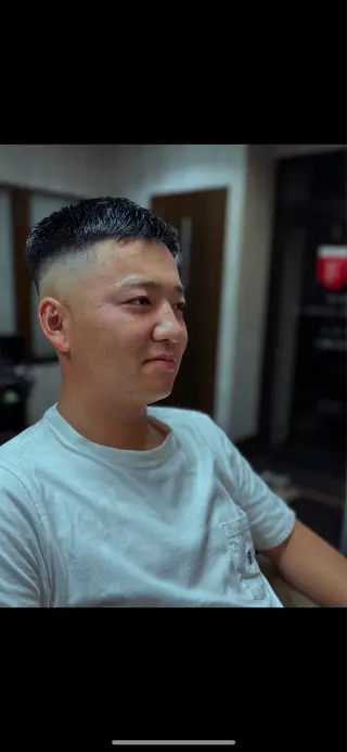 ショート メンズ 阿野 真翔のヘアスタイル