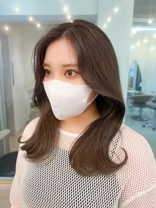 ミディアム 🌷韓国レイヤー/艶 カラー🇰🇷amiのヘアスタイル