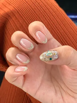 ネイル 大崎 奈々のネイルデザイン