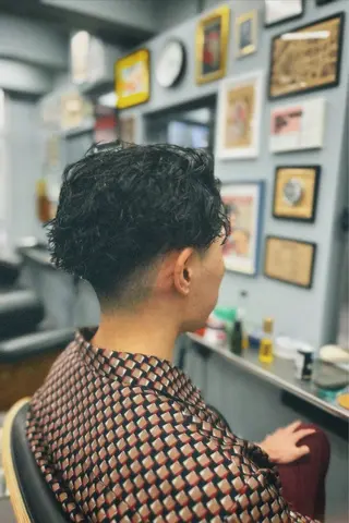 ミディアム パーマ メンズ icon Blue所属・池袋メンズパーマ フェード純平のヘアスタイル