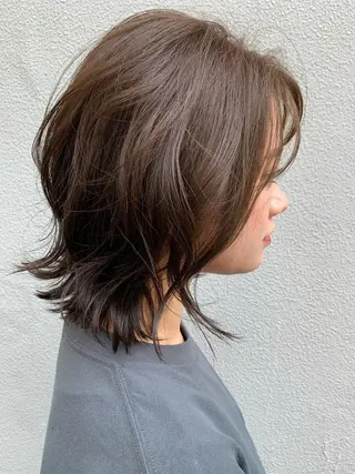 ミディアム カラー 落合 妙佳のヘアスタイル