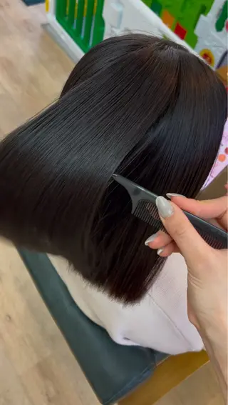 ミディアム カラー パーマ MAHIRU🤍 艶髪・ストレート🫧のヘアスタイル