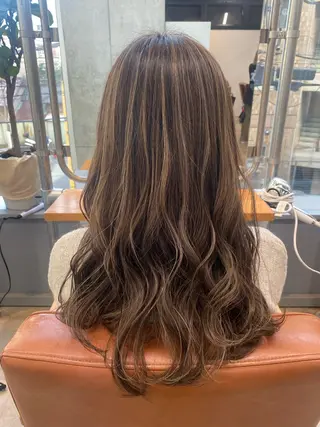 ロング カラー 🌼ハイライト透明感 🌼maiのヘアスタイル