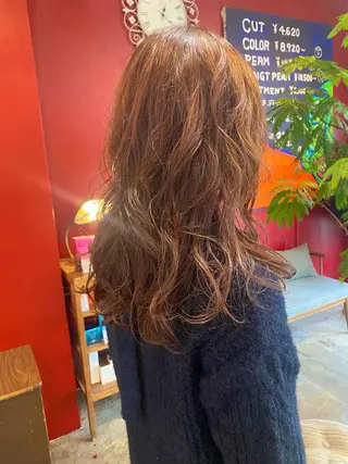 セミロング パーマ 小日向 沙織のヘアスタイル