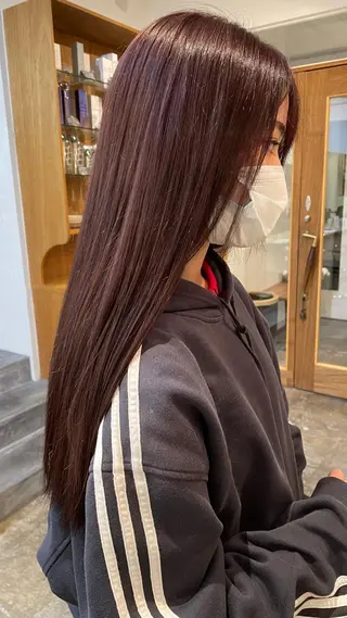 ロング オリーブカラー 長谷川のヘアスタイル