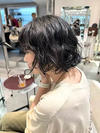 ミディアム パーマ ZENKO表参道店所属・デジタルパーマ 🌀ボブ　萩原　龍のヘアスタイル