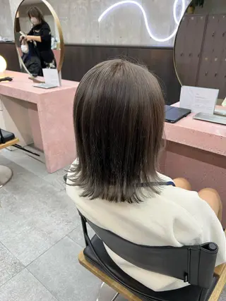 ミディアム era所属・azumi/ボブ/暖 色/オリーブ/縮毛のヘアスタイル