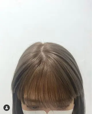 セミロング カラー ミルクティーベージュ outaのヘアスタイル