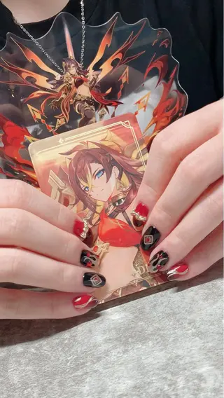 ネイル haleyume所属・shino🌟 痛ネイルのネイルデザイン