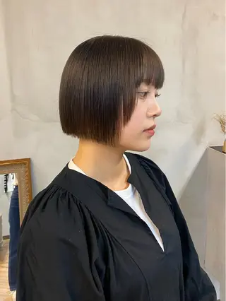 ショート esu 心斎橋店所属・mana／ブリーチ なし／ベージュ／暖色のヘアスタイル