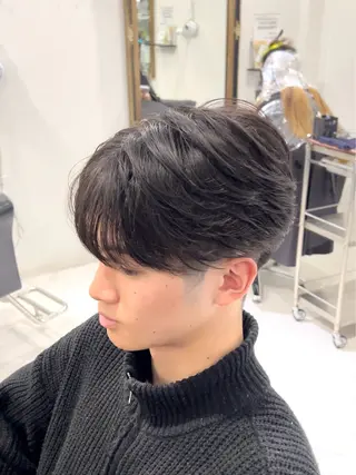 ショート パーマ ヘアアレンジ メンズ 飛田 楓信のヘアスタイル
