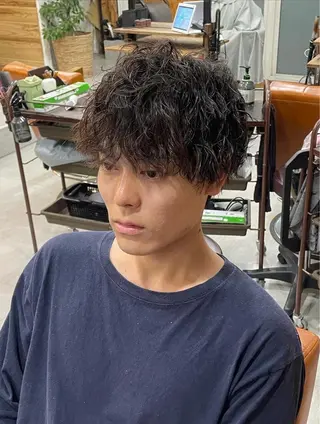 ショート パーマ メンズ soin by poshのヘアスタイル