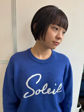ショート カラー 鈴木 美紅のヘアスタイル