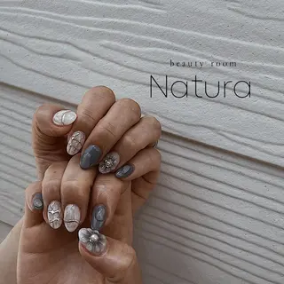 ネイル マツエク・マツパ アイブロウ beautyroom Naturaのネイルデザイン