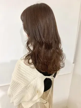 セミロング GOODDAY ヘアサロンのヘアスタイル