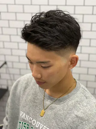 ショート パーマ メンズ TOP by threenine所属・🔥メンズ特化🔥 谷口力哉のヘアスタイル