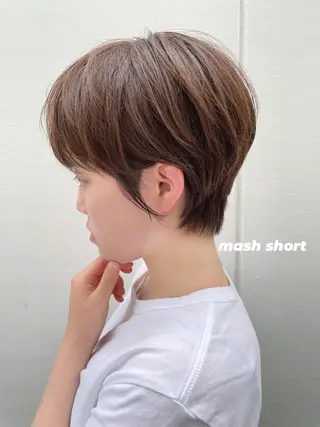 ショート パーソナルカラー 藤本夢のヘアスタイル