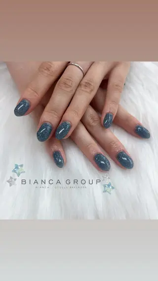 ネイル Bianca 立川 Kouno ⭐️のネイルデザイン