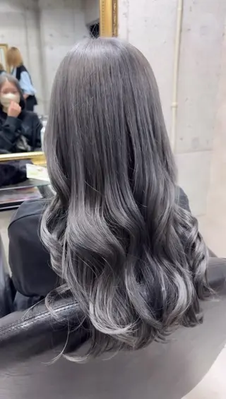 ロング LUNON所属・🦄サラツヤ仙人🦄 ✂️益田朱朔✂️のヘアスタイル