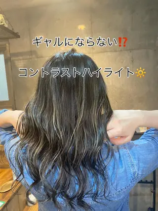 カラー 透明感ブリーチ ハイトーンウエダのヘアスタイル