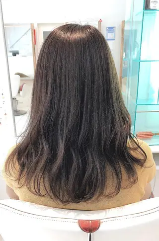 セミロング カラー 保住 亮太のヘアスタイル
