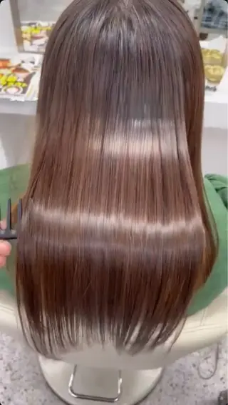 ロング LOMARLIE Karenのヘアスタイル