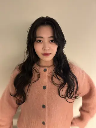 ロング カラー sliver renのヘアスタイル