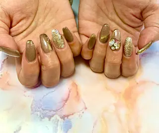 ネイル Feliz所属・Feliz 楽しいネイルサロンのネイルデザイン