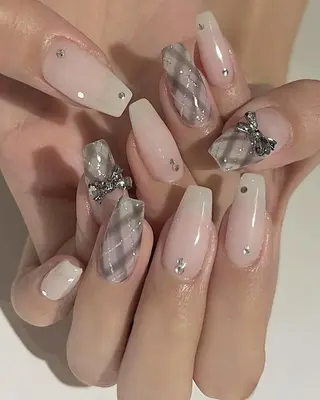 ネイル MIHANA YUKIのネイルデザイン