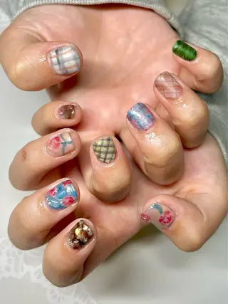 ネイル 新宿ネイルサロン ジェミディローサ所属・新宿ネイルサロン ジェミディローサのネイルデザイン