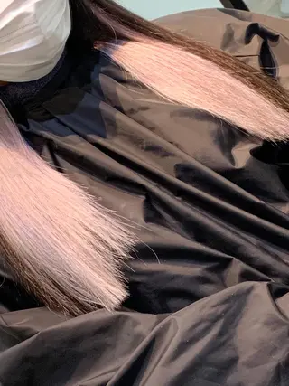 ロング 🍀ケアブリーチ カラー🍀坂井のヘアスタイル