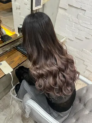 ロング カラー 艶髪/ハイトーン/ ヘアセット/モエノのヘアスタイル