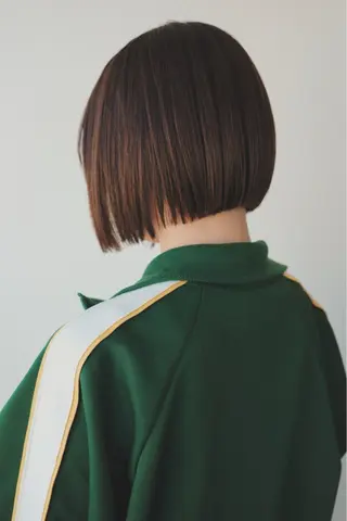 ショート カラー Living所属・ヨシモトリョウ 髪質改善/美髪のヘアスタイル