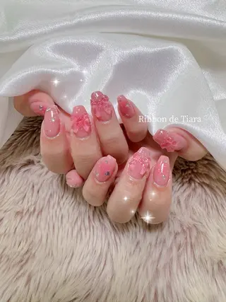 ネイル Ribbon de Tiara MAKIのネイルデザイン