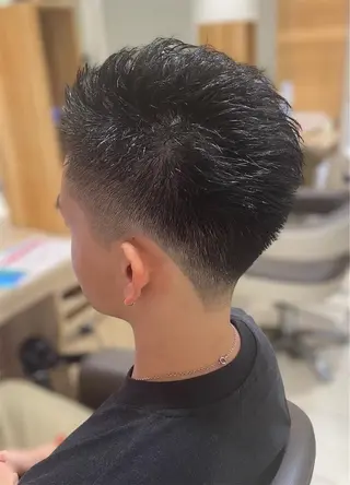 メンズ プログレス 東久留米店のヘアスタイル