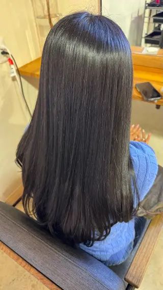 ロング カラー cherir HAIR DESIGN所属・髙木 優花のヘアスタイル