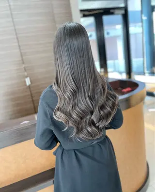 ロング カラー BOOTH share saron所属・今井 勝也のヘアスタイル