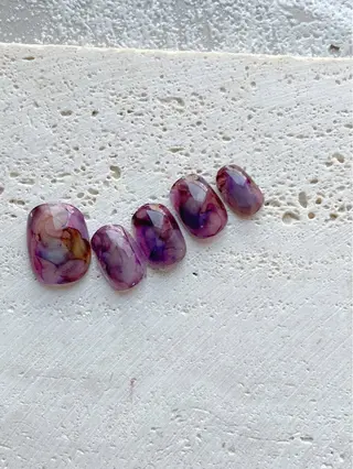 ネイル atelier　FIORITURA所属・FIORITURA aiのネイルデザイン