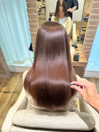 ロング ACRO梅田【アクロ】所属・朝が楽になる縮毛矯正 顔周りカットU24のヘアスタイル