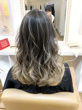 ミディアム 可児 令路のヘアスタイル