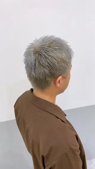 ショート カラー 乾かしただけで艶髪✨ 縮毛矯正天王寺はやとのヘアスタイル