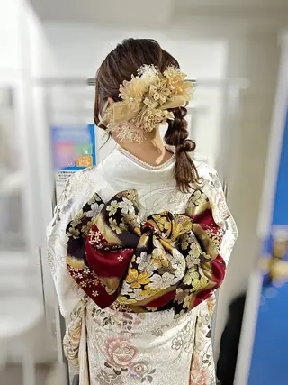 ミディアム laera 佐藤のヘアスタイル