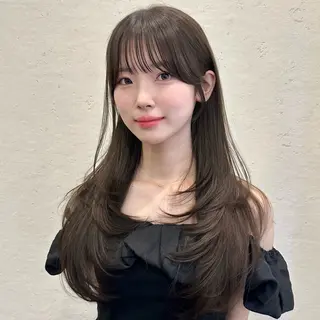 セミロング 🌹ハッシュカット、 レイヤー韓国ヘア🌹のヘアスタイル