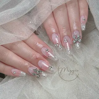 ネイル Maggie Nail🦩のネイルデザイン