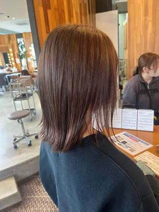 ミディアム TAKAHASHI REIKAのヘアスタイル