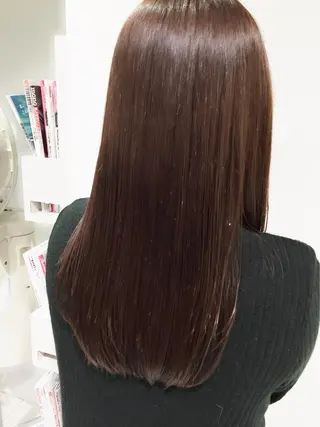 ロング カラー 仁科 友恵のヘアスタイル