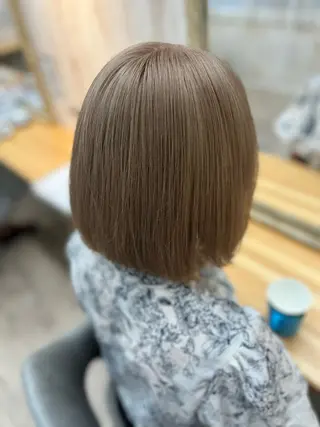 ショート 飯星慧斗 /ブリーチ、縮毛矯正のヘアスタイル
