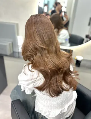 ロング カラー ヘアアレンジ youres hair東新宿店所属・新宿⌇韓国風ヘア ⌇透明感カラーのヘアスタイル